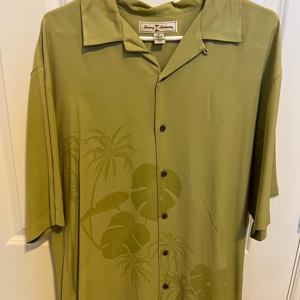 Mens Tommy Bahama SS Shirt | Size M